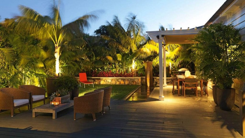 Cach nhanh nhat de chon den led san vuon