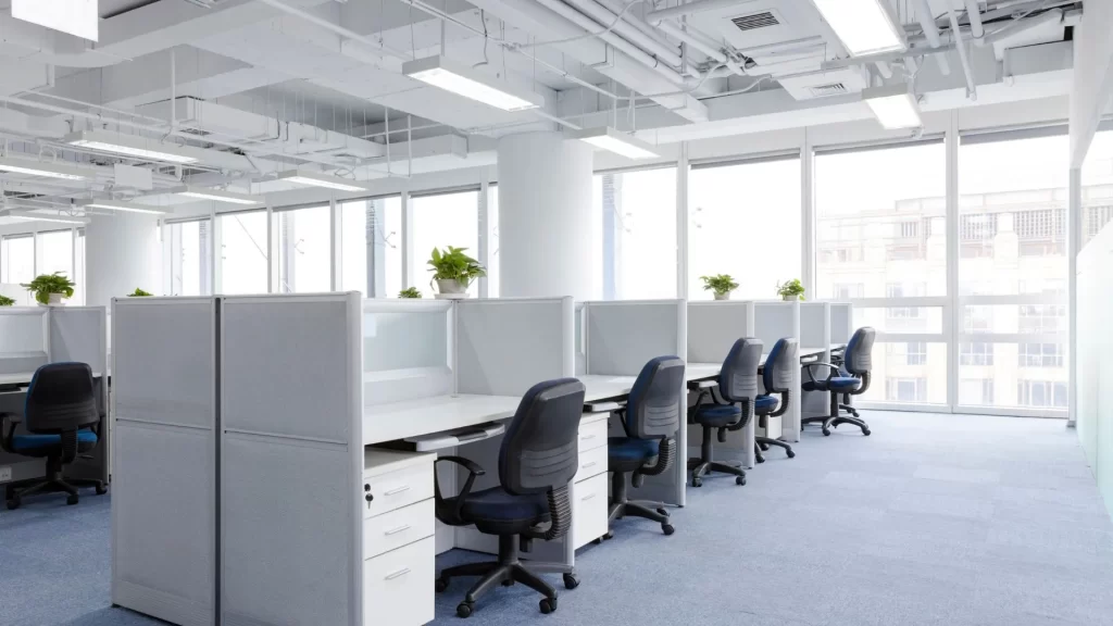 LED Panel và Máng đén phản quang : Sự khác biệt và ứng dụng trong chiếu sáng văn phòng
